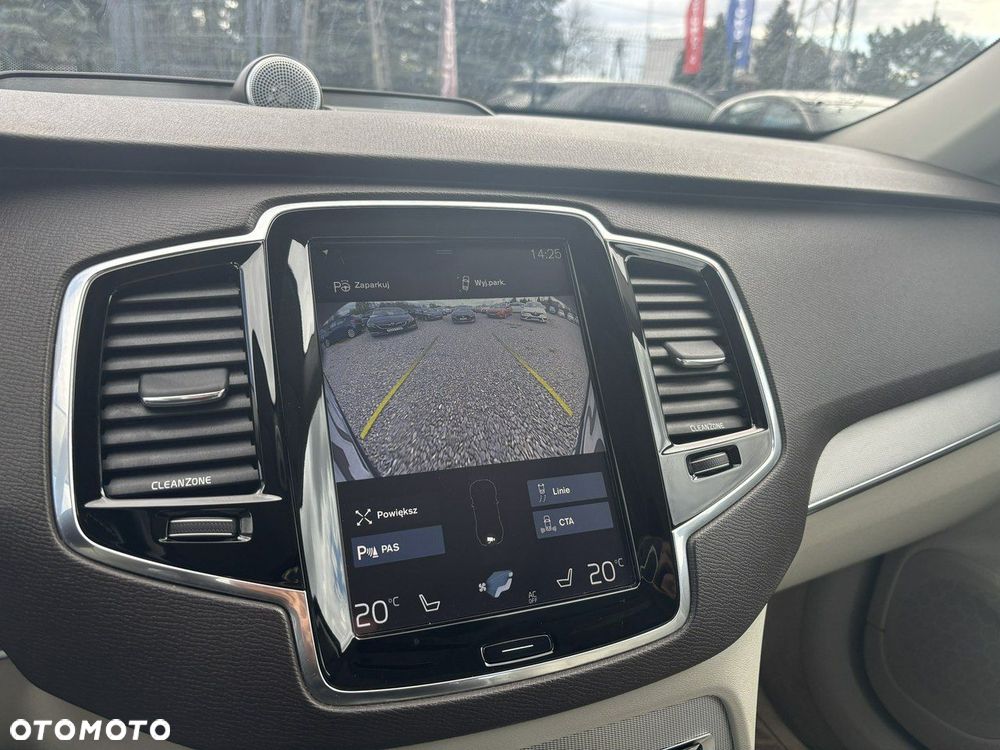 Volvo XC 90 - 26