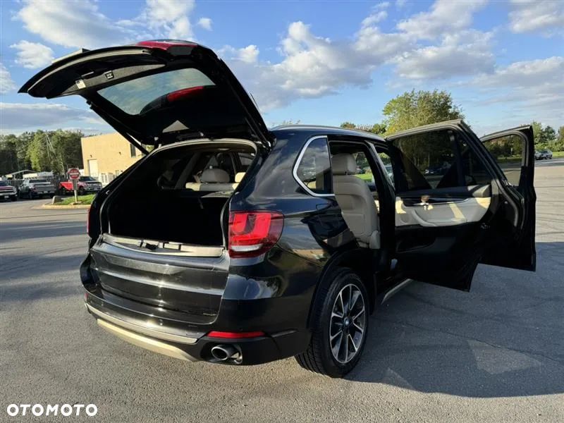 BMW X5 xDrive35i - 34