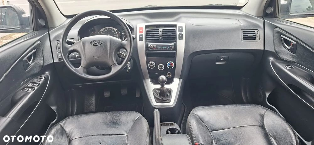 Hyundai Tucson 2.0 2WD GLS - 12