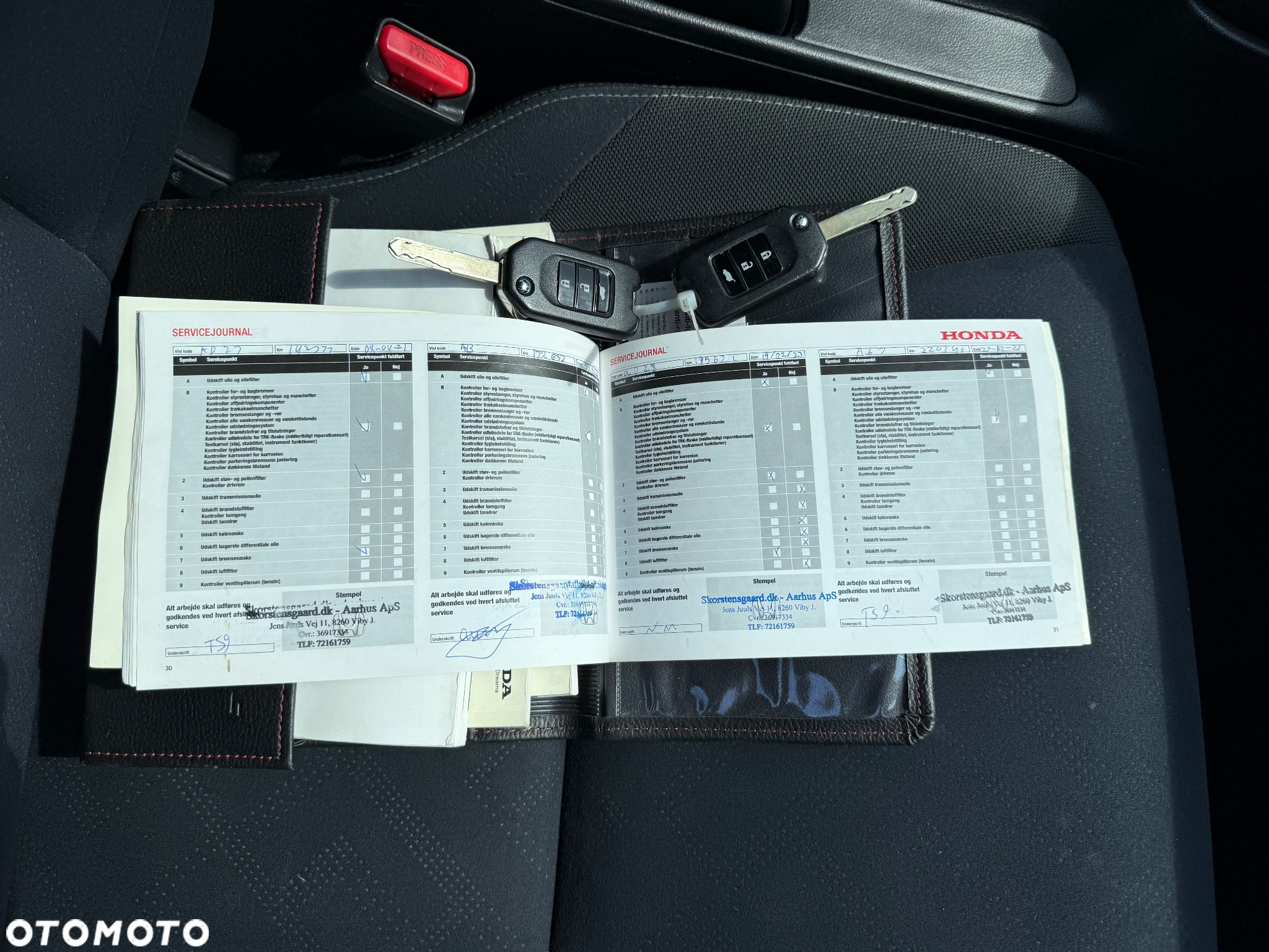 Honda Civic 1.6 i-DTEC Executive Navi - 16
