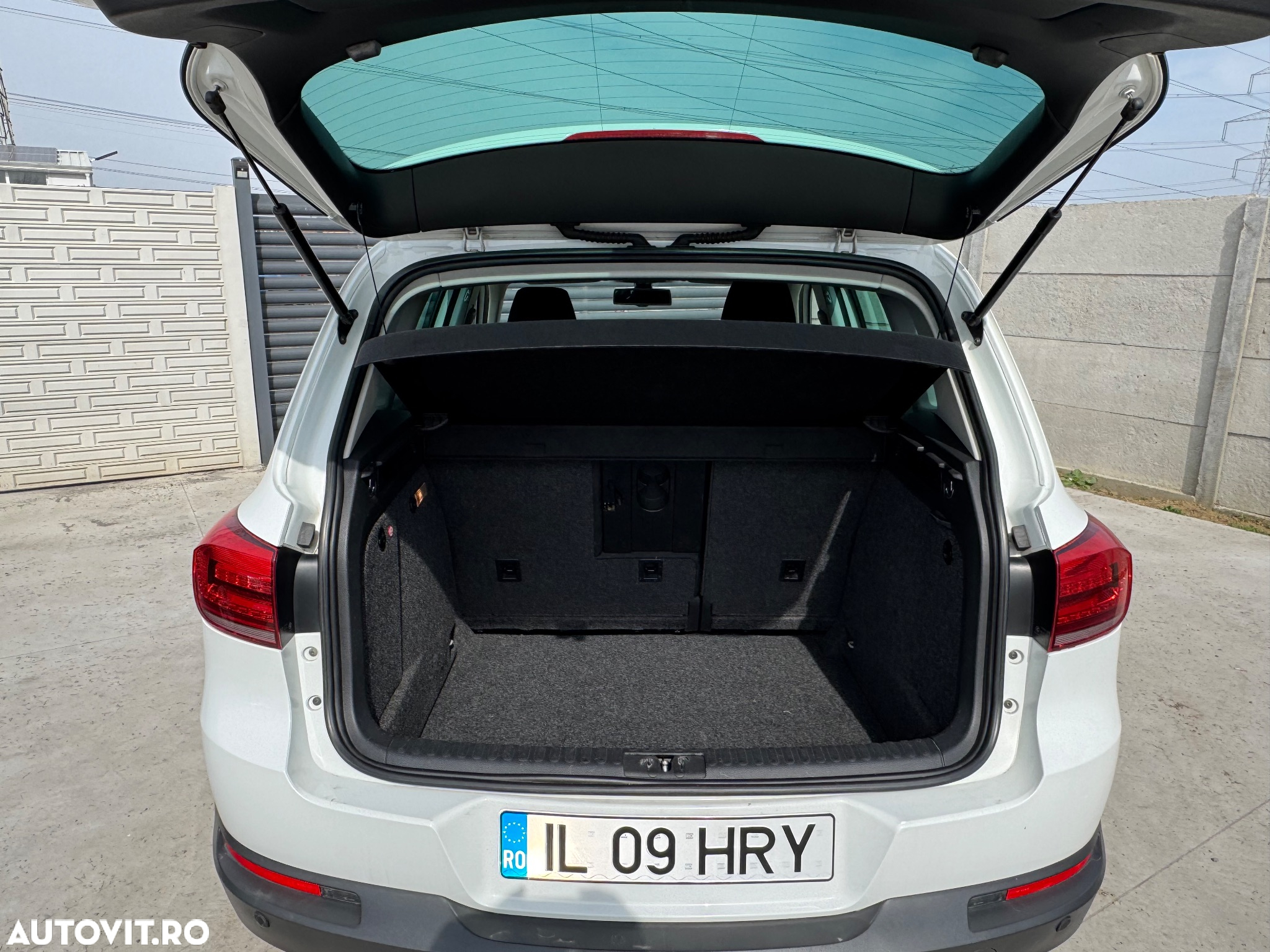 Volkswagen Tiguan 2.0 TDI 4Motion DSG Sport & Style - 15