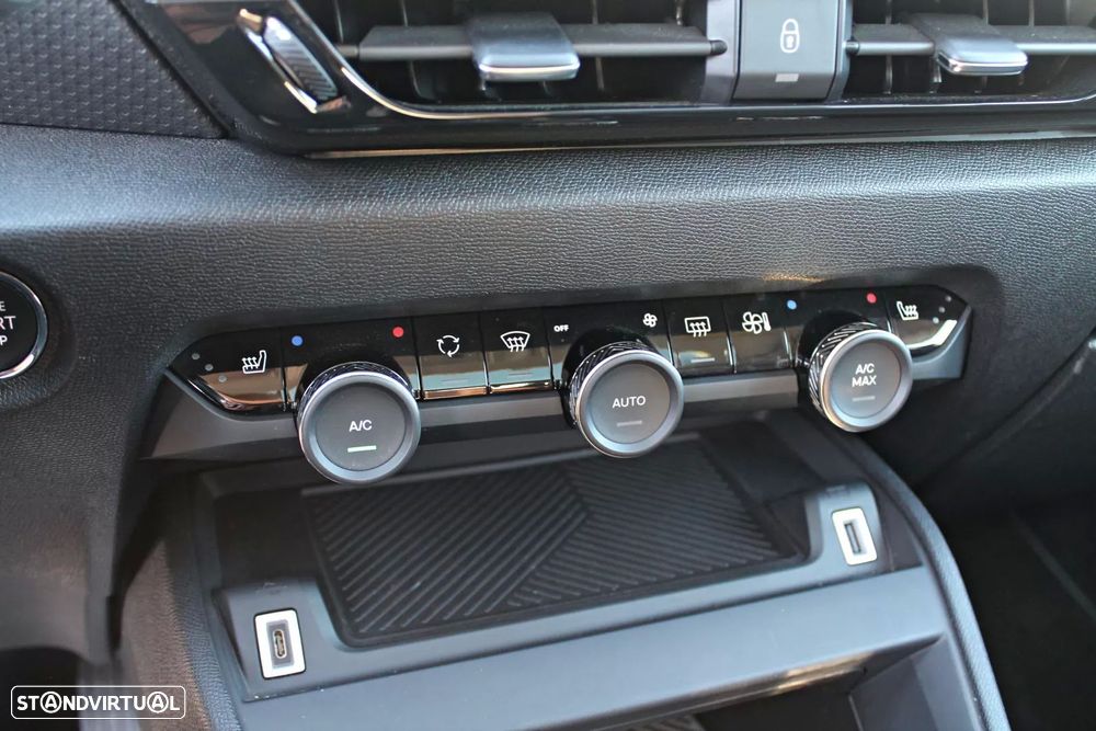 Citroën C4 1.2 PureTech Shine EAT8 - 27