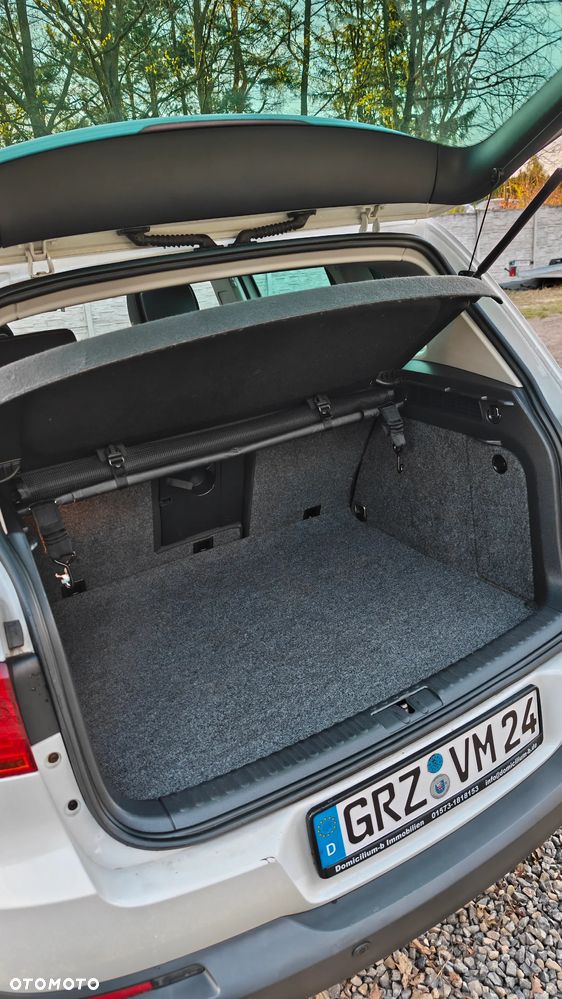 Volkswagen Tiguan 2.0 TDI DPF BlueMotion Technology Cup Sport & Style - 26