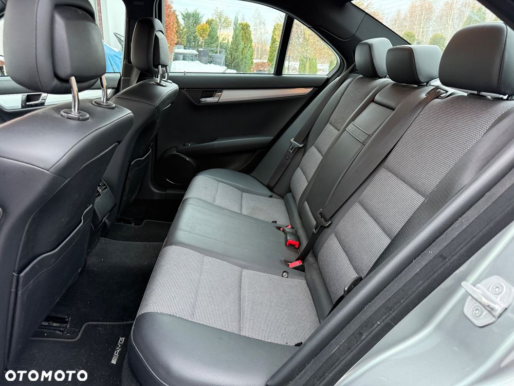 Mercedes-Benz Klasa C 200 Kompressor Avantgarde - 21