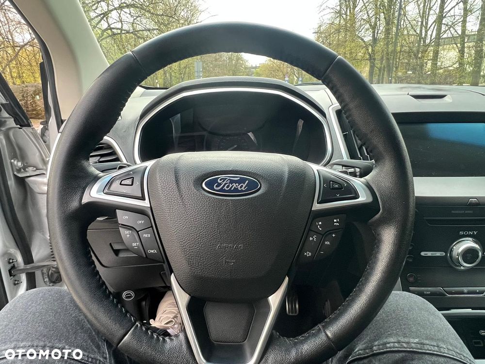 Ford Edge - 17