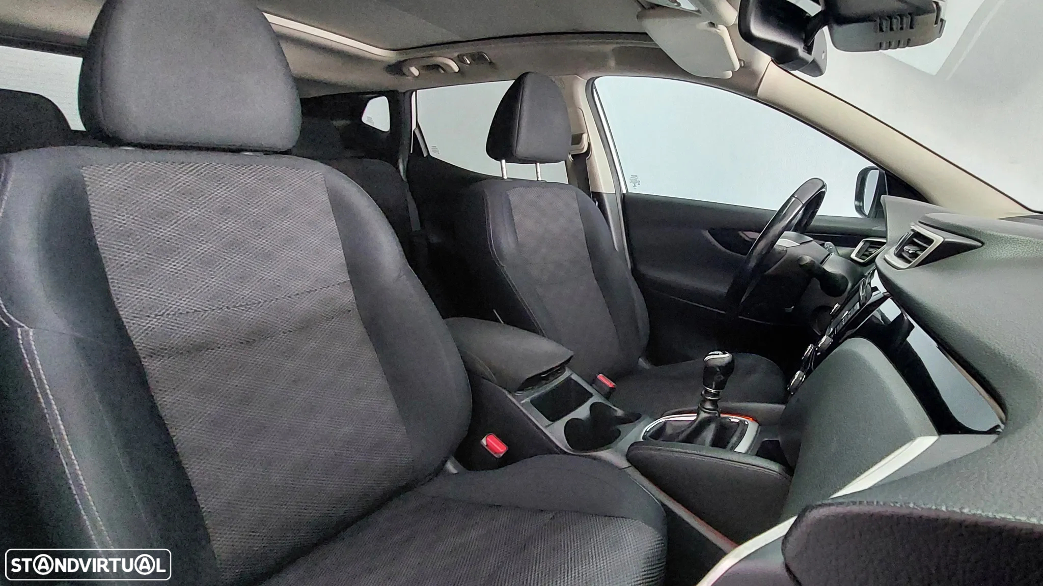 Nissan Qashqai 1.5 dCi N-Connecta - 10