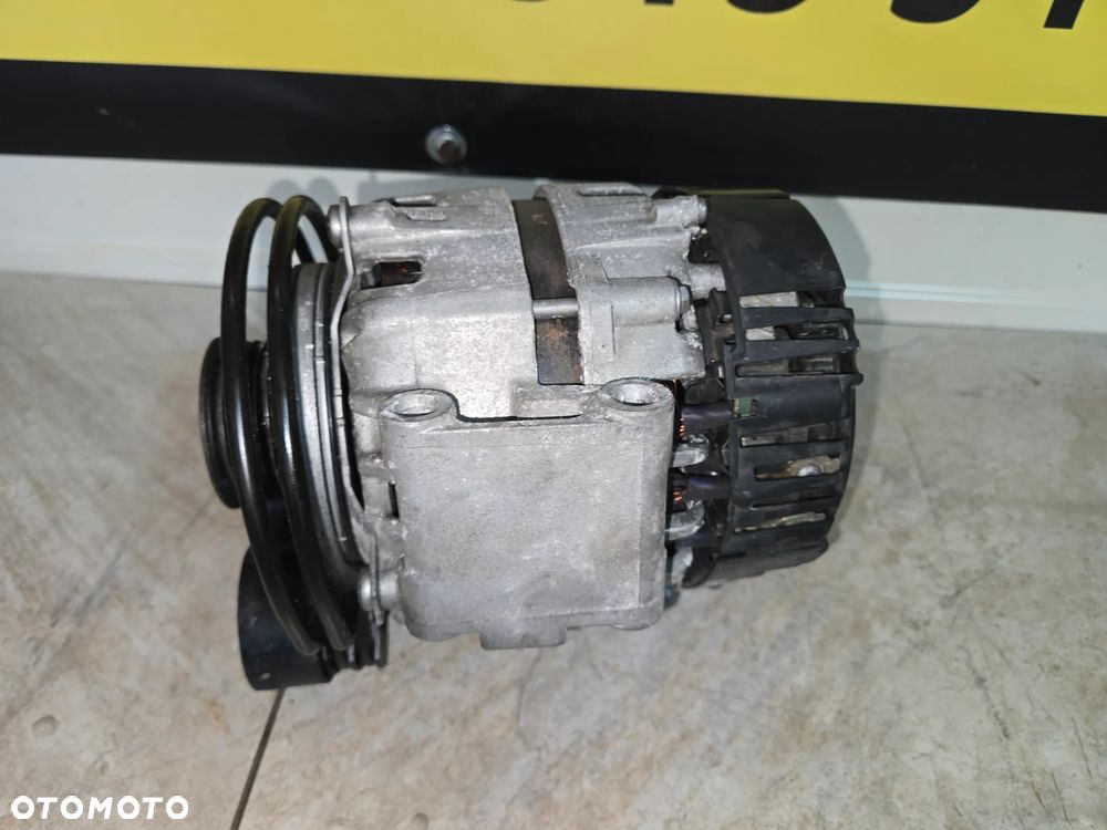 AUDI A4 A5 8W 2.0 TSI  ALTERNATOR 06L903018JX - 3
