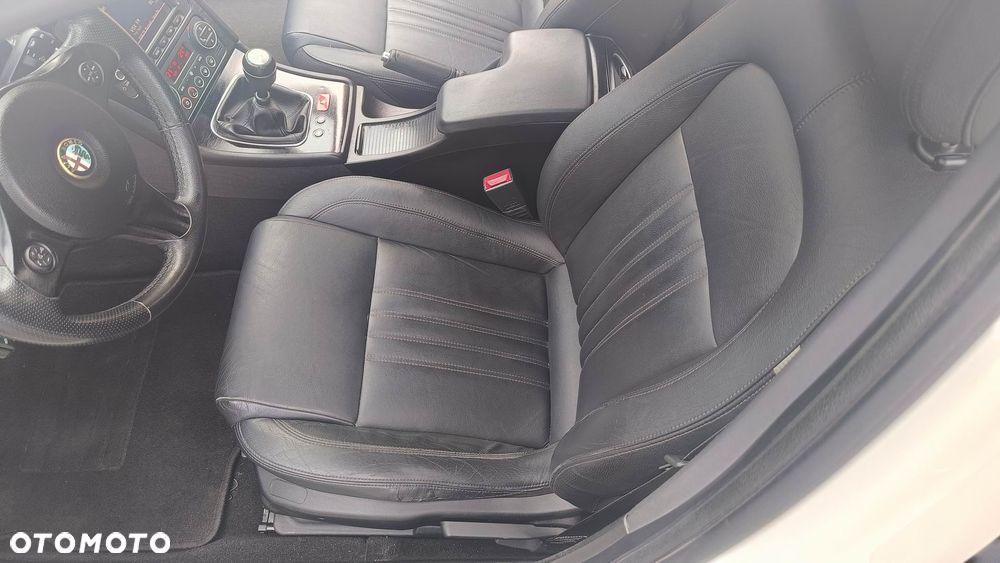 Alfa Romeo 159 2.0 JTDM 16V DPF - 15