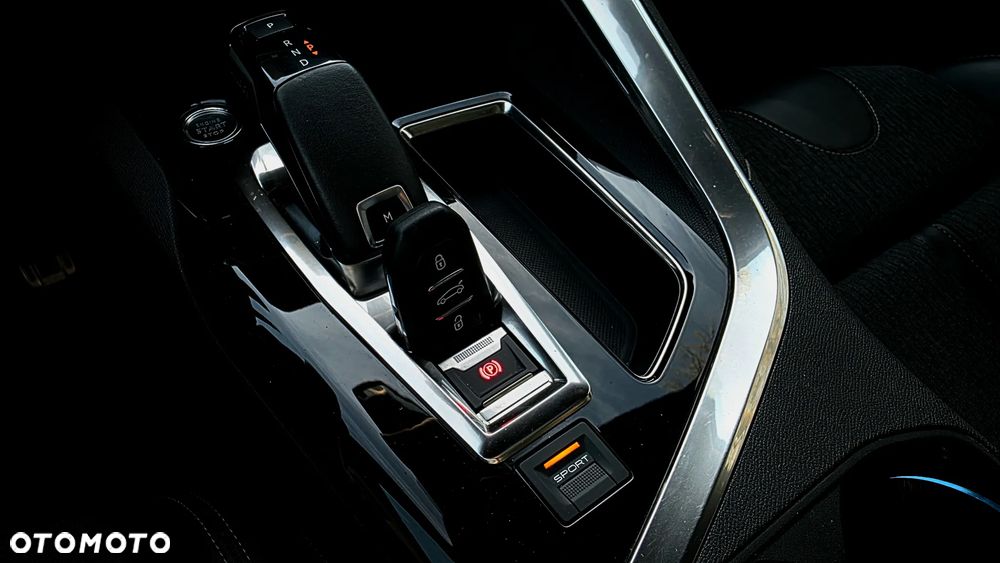 Peugeot 3008 PureTech 180 Stop & Start GPF EAT8 Allure - 27