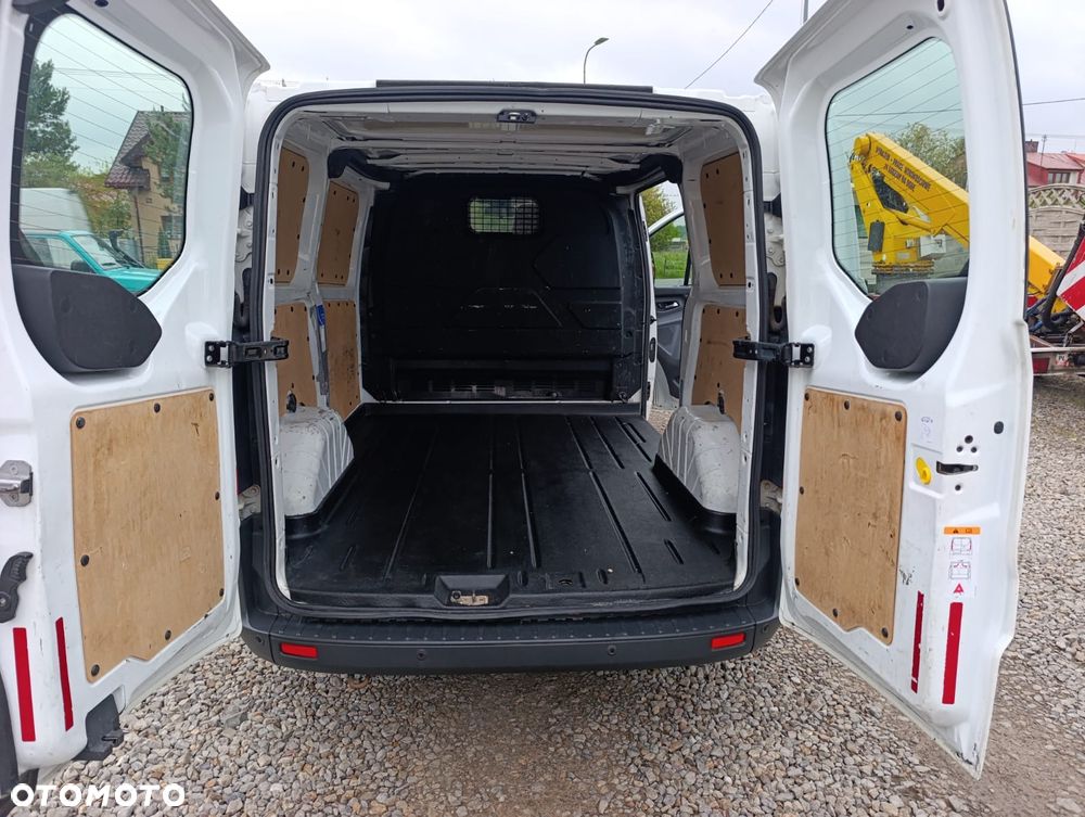 Ford Transit Custom - 13