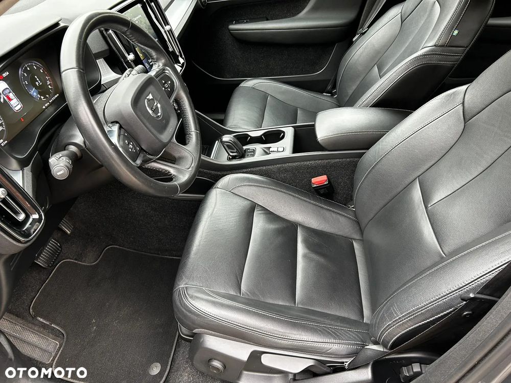 Volvo XC 40 T5 AWD Momentum - 13