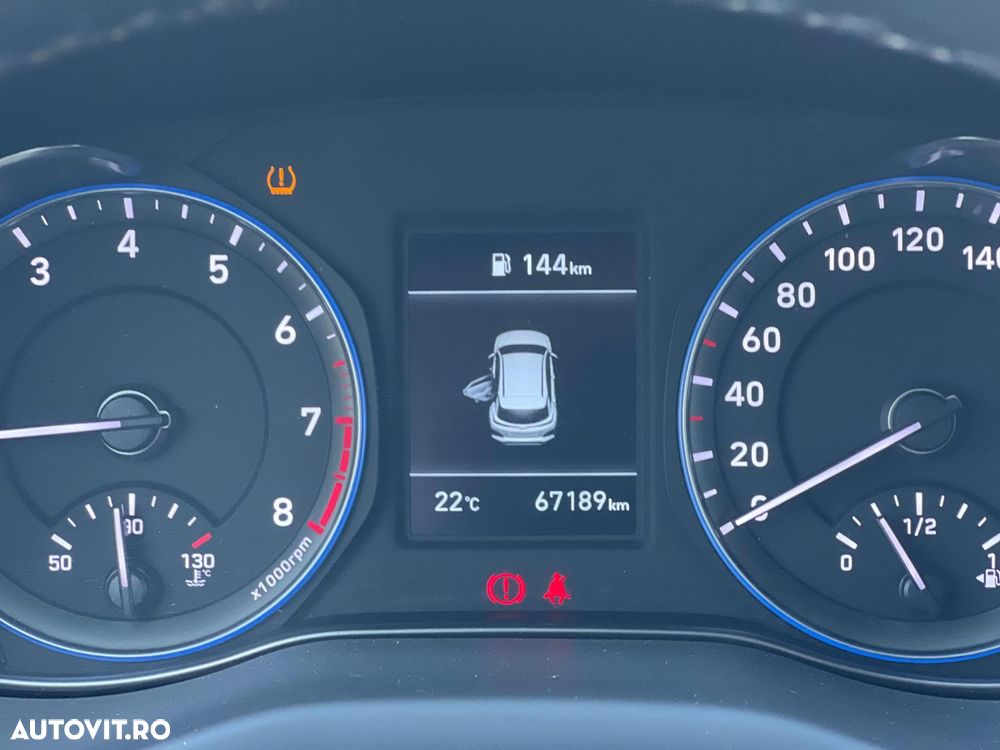 Hyundai KONA - 18