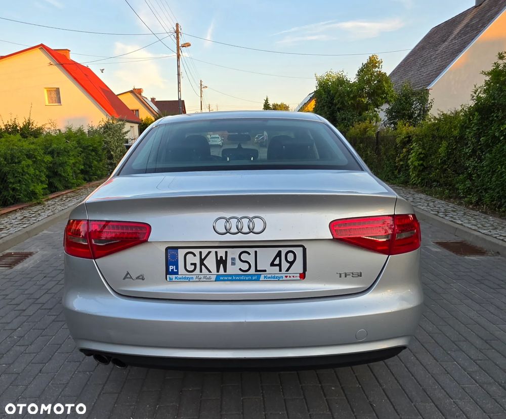 Audi A4 Limousine - 10