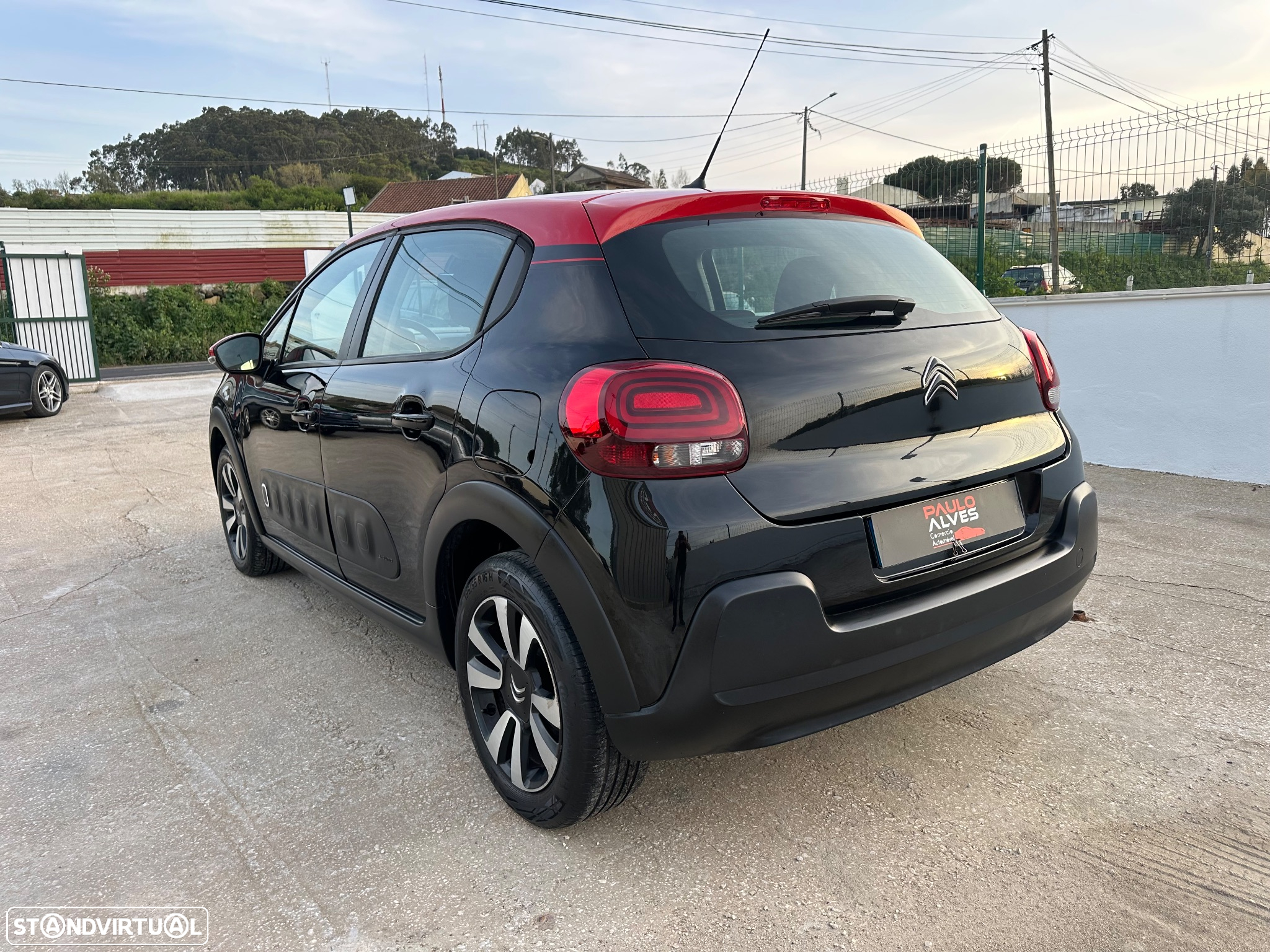 Citroën C3 1.2 PureTech Shine - 38