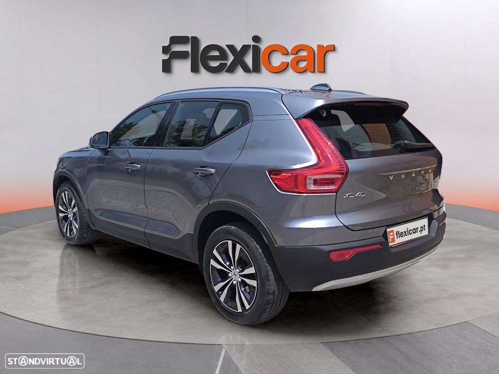 Volvo XC 40 2.0 D3 Momentum Geartronic - 5