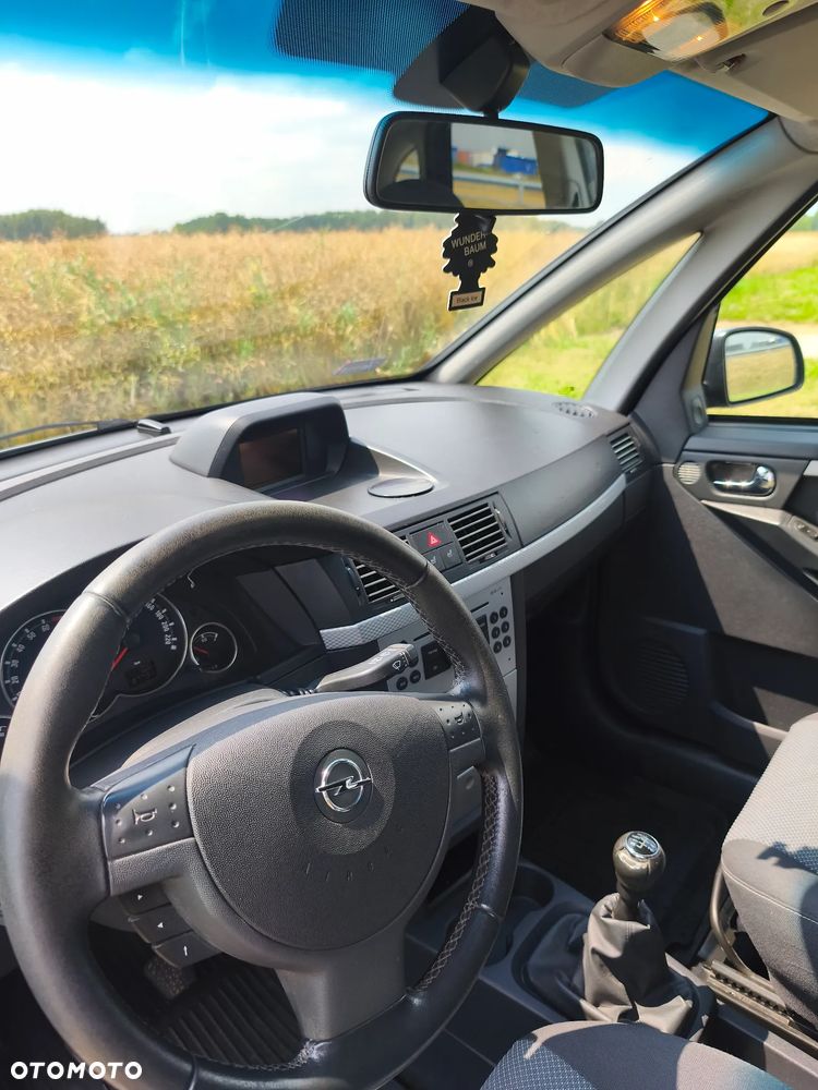 Opel Meriva 1.8 Cosmo - 16