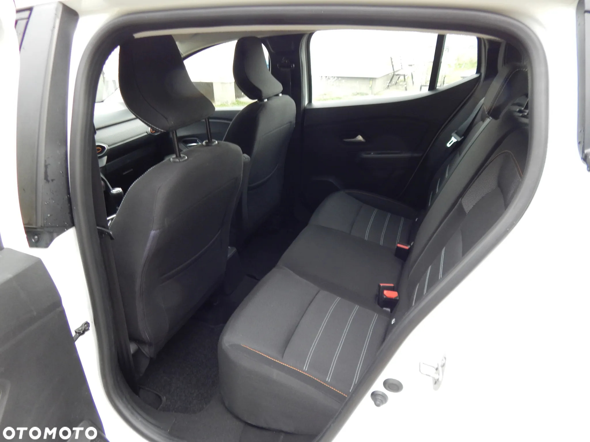 Dacia Sandero Stepway 1.0 TCe Laureate S&S - 8