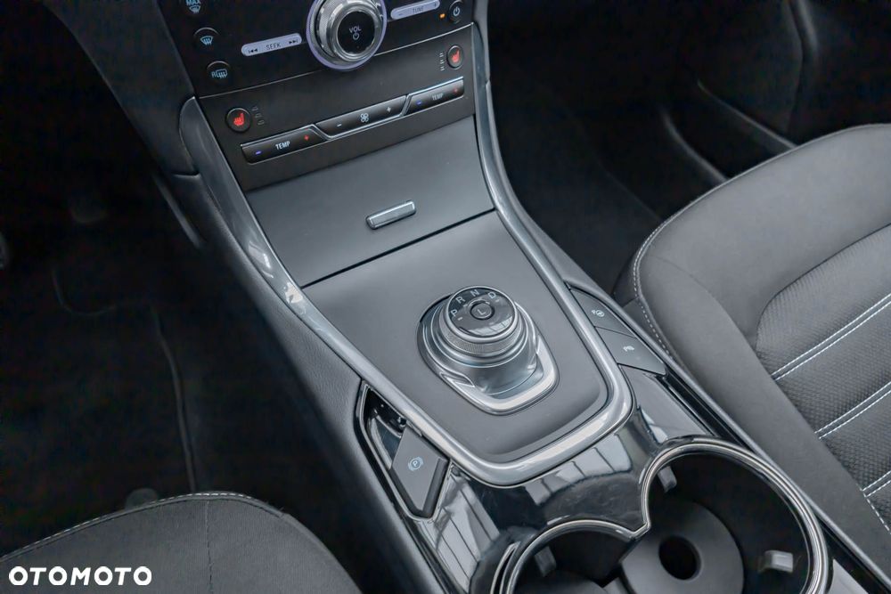 Ford Galaxy 2.5 Duratec FHEV TITANIUM - 30