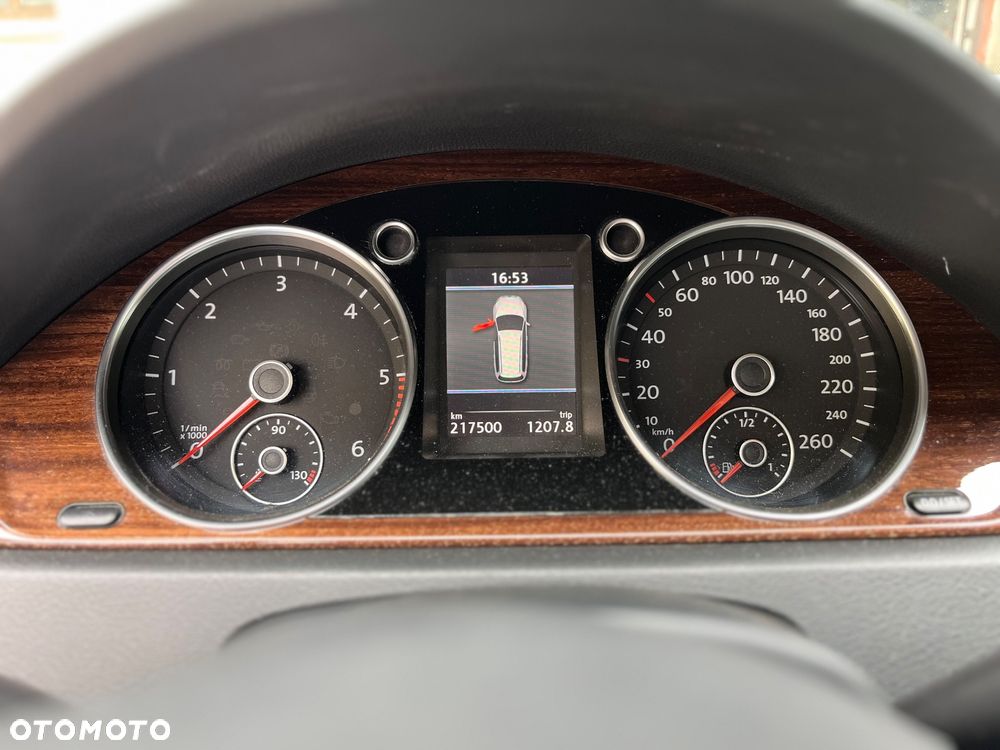 Volkswagen Passat 2.0 TDI DPF Comfortline - 12