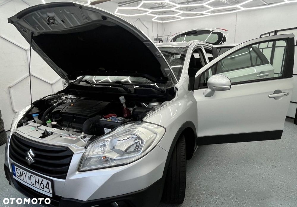 Suzuki SX4 S-Cross 1.6 Premium 4WD - 33