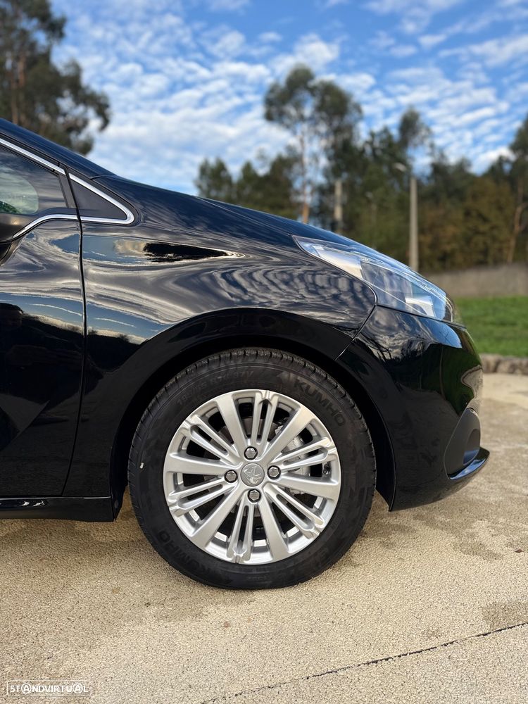 Peugeot 208 1.6 BlueHDi Allure - 26