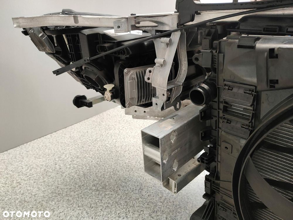 MERCEDES W205 C63 AMG LIFT ZDERZAK CHŁODNICE PAS WZMOCNIENIE LAMPY LED - 9