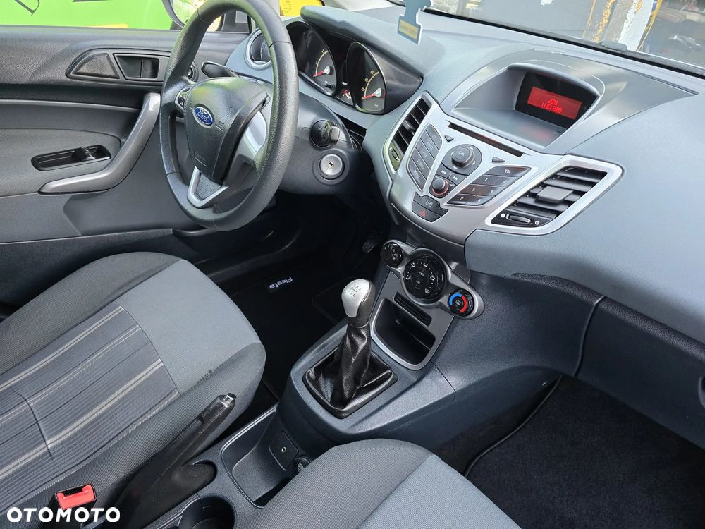 Ford Fiesta 1.25 Trend EU5 - 29