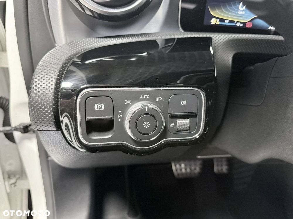 Mercedes-Benz Klasa A AMG 35 4Matic AMG Speedshift DCT 8G AMG Line Advanced Plus - 30