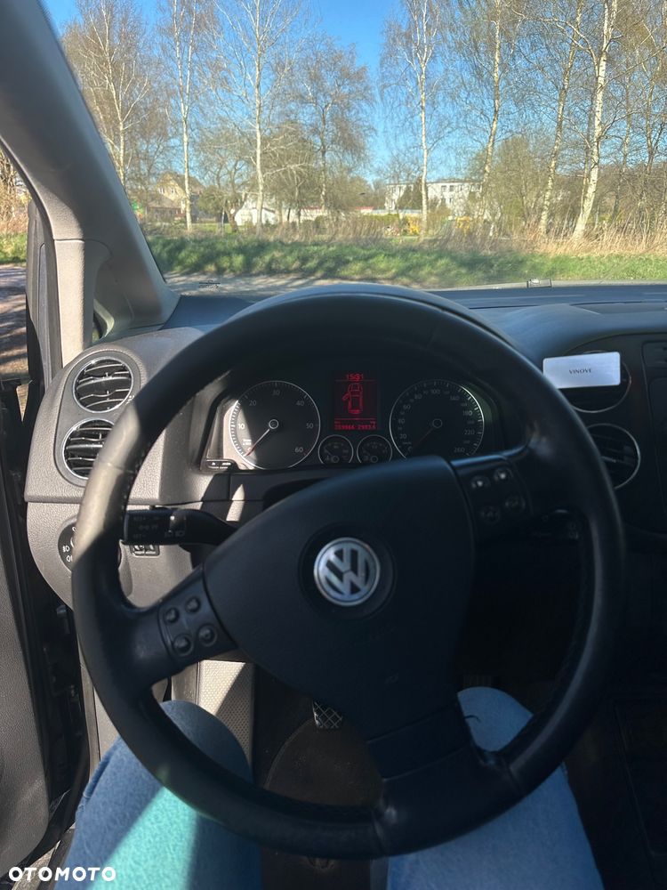 Volkswagen Golf Plus 2.0 TDI Comfortline - 16