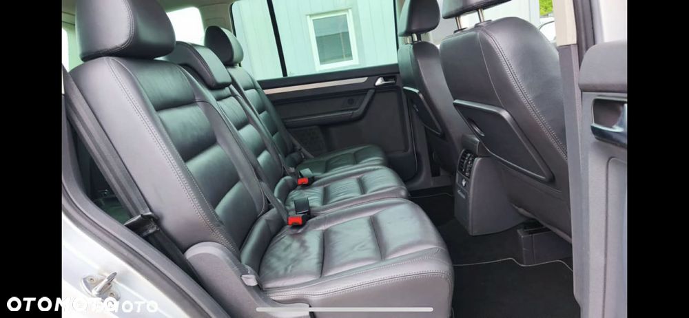 Volkswagen Touran 2.0 TDI DPF DSG Highline - 15