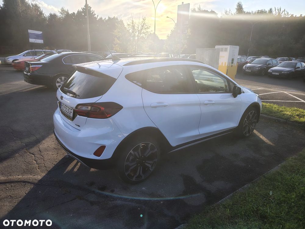 Ford Fiesta 1.0 EcoBoost Hybrid S&S ACTIVE X - 5