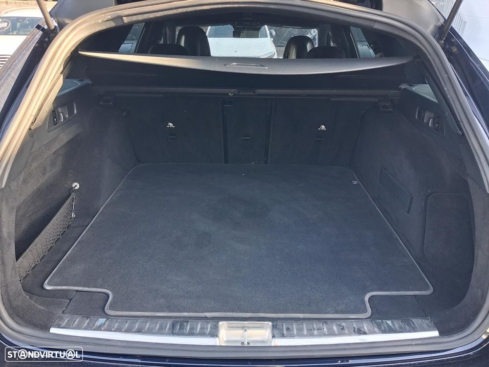 Mercedes-Benz E 220 d - 11