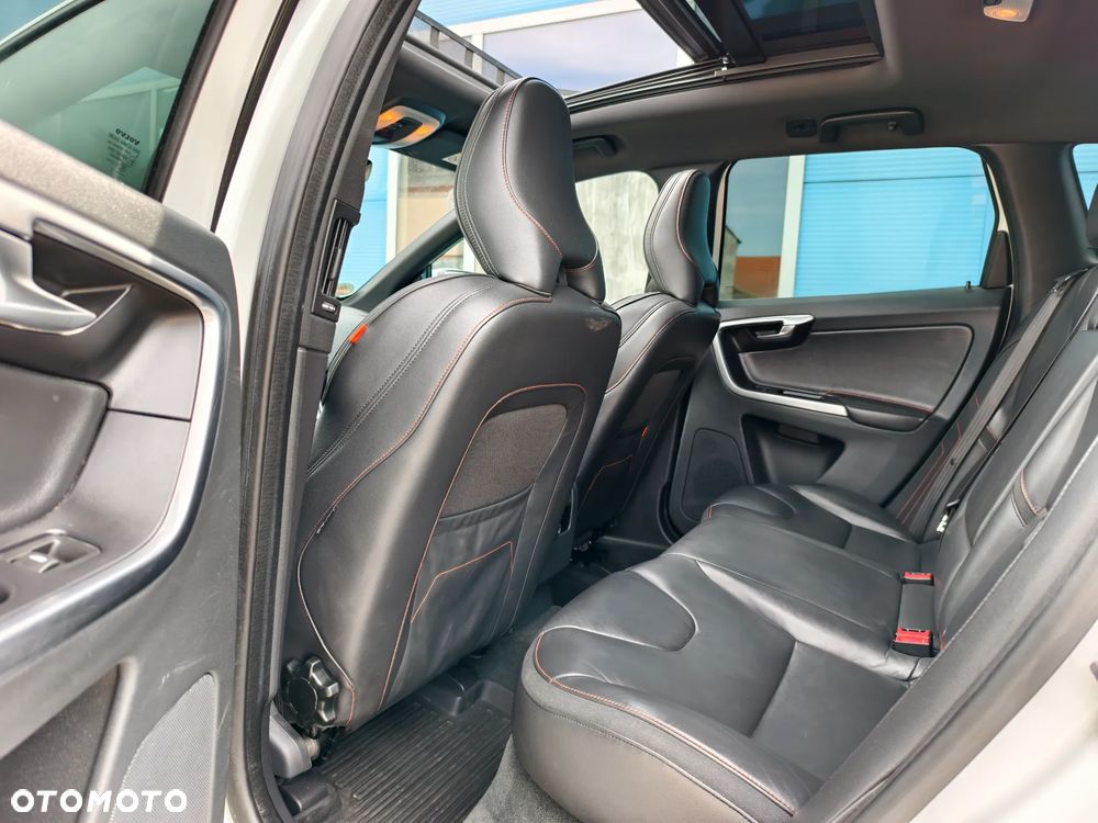 Volvo XC 60 D4 Geartronic Ocean Race - 12
