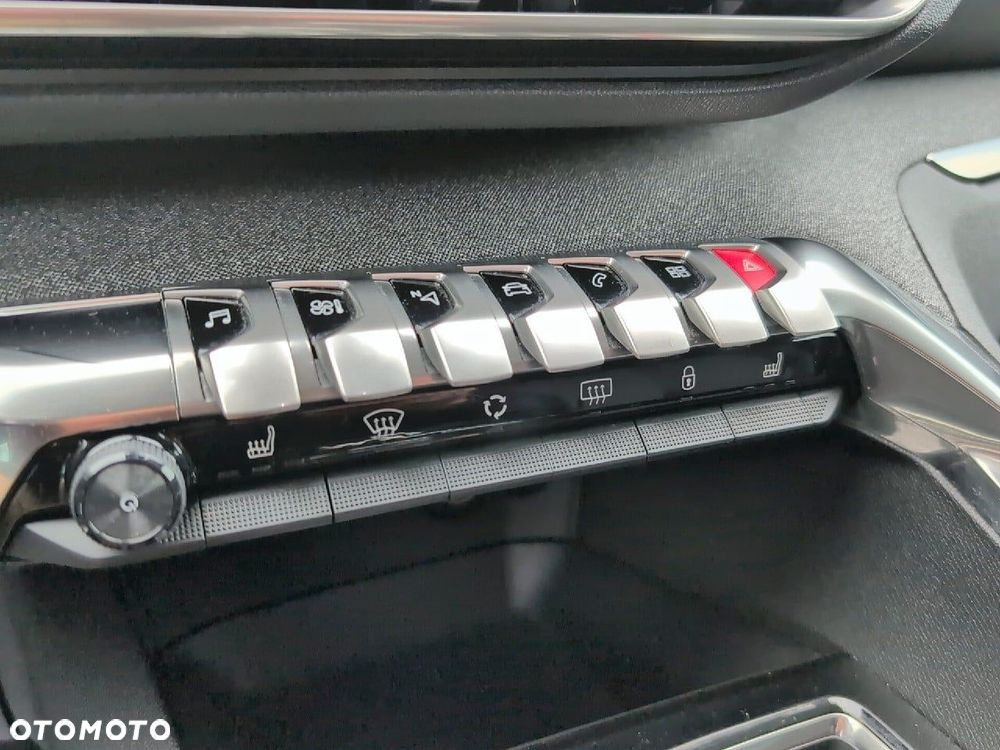 Peugeot 5008 1.2 PureTech Allure Pack S&S EAT8 - 21