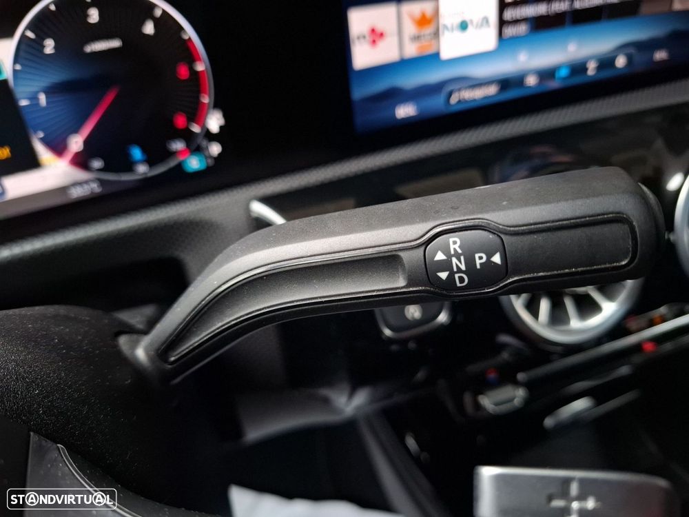 Mercedes-Benz CLA 180 d Shooting Brake AMG Line Aut. - 16