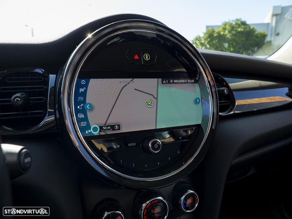 MINI 3 Portas Cooper SE Essential - 30