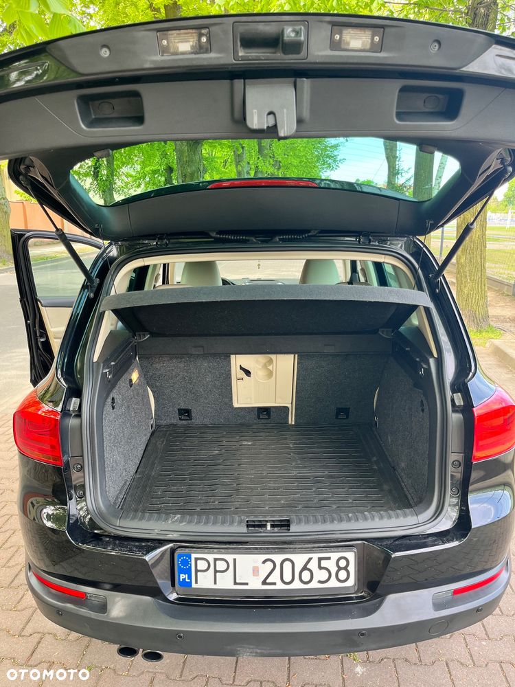 Volkswagen Tiguan - 12