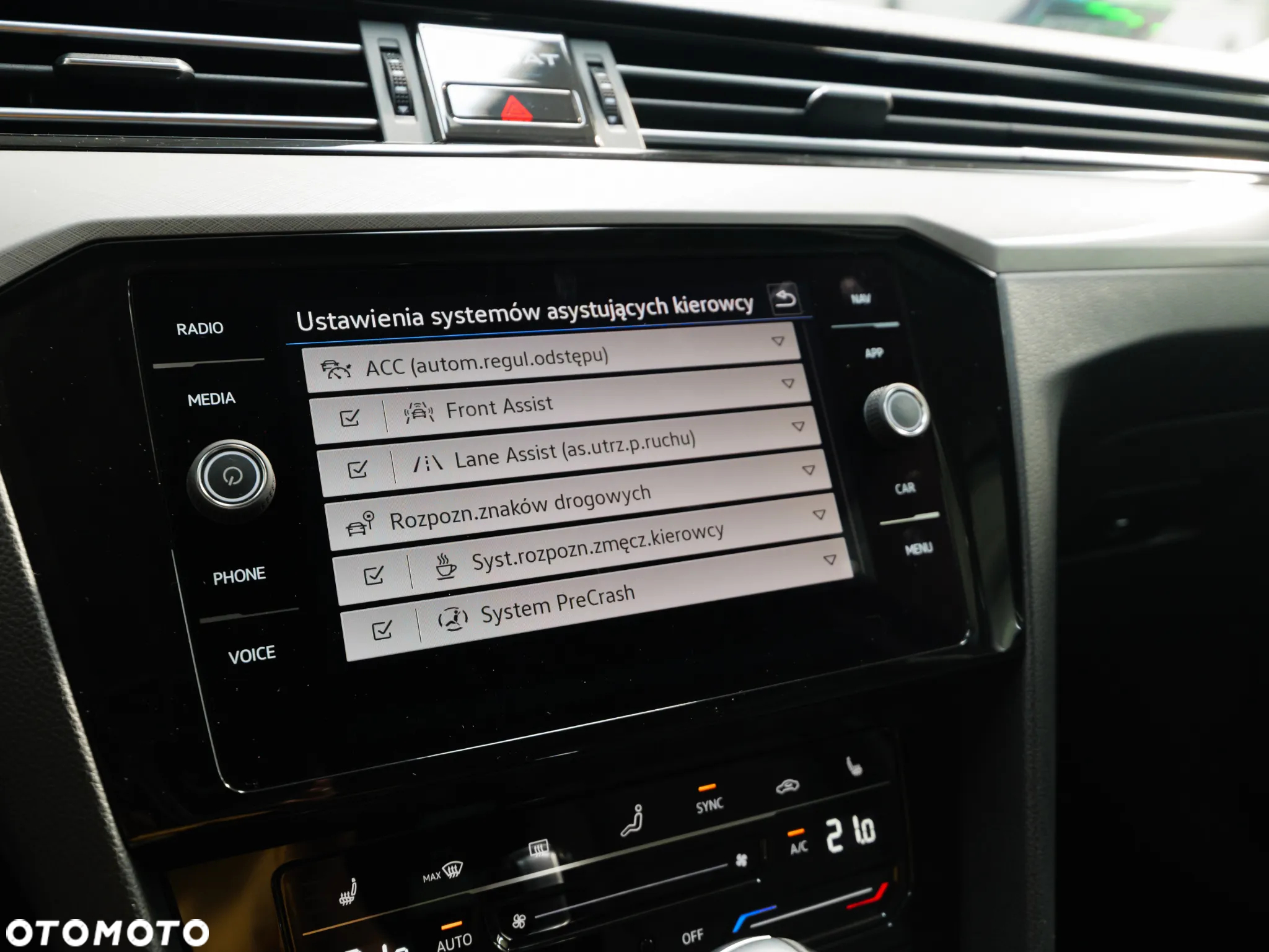 Volkswagen Passat 2.0 TDI EVO Business DSG - 29