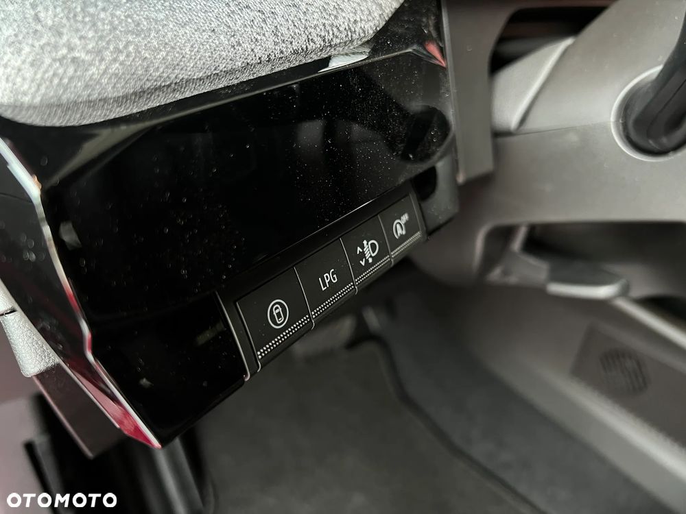 Renault Clio 1.2 TCe Techno EDC - 10