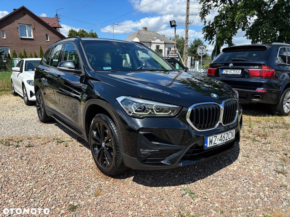 BMW X1 sDrive18i Sport Line - 4