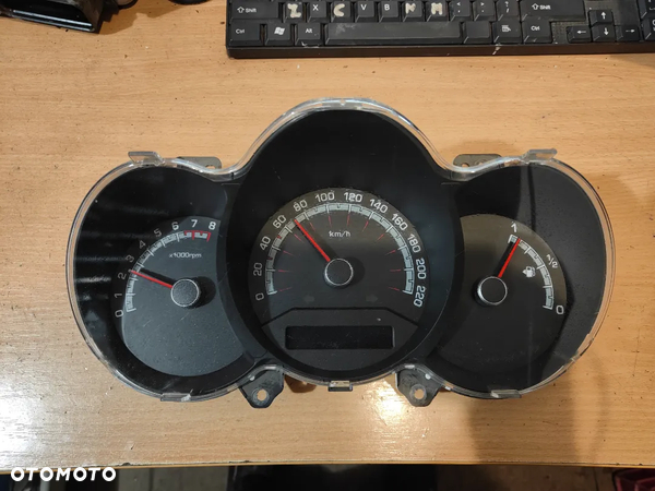 Licznik Kia Venga 940031P420