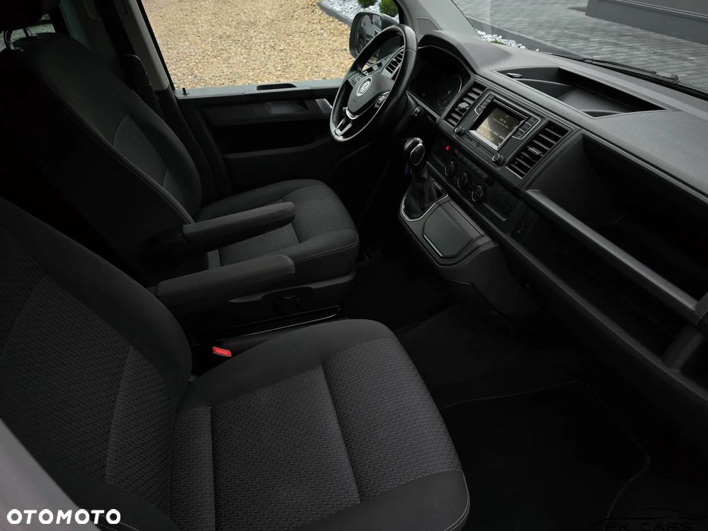 Volkswagen Multivan - 39