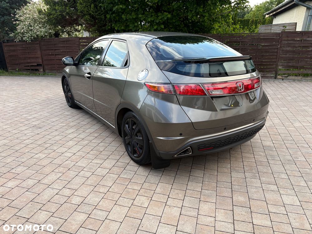 Honda Civic 1.8 Comfort - 4