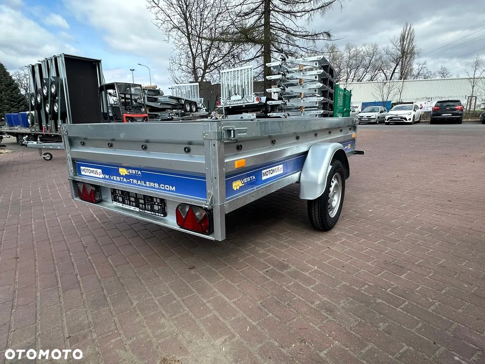 Inny Przyczepa VESTA LIGHT 25 251x135x37 cm WYSOKIE BURTY spawana rama Kraków MOTOMUS - 3