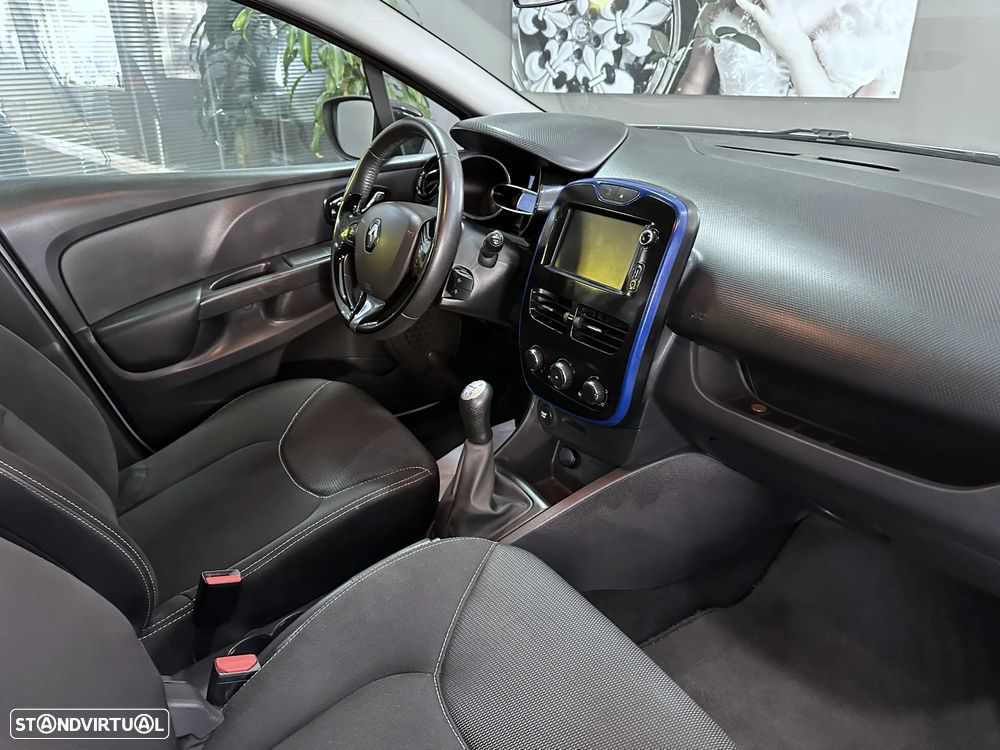 Renault Clio Sport Tourer 1.5 dCi Limited - 11