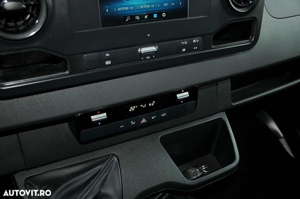Mercedes-Benz Sprinter - 19