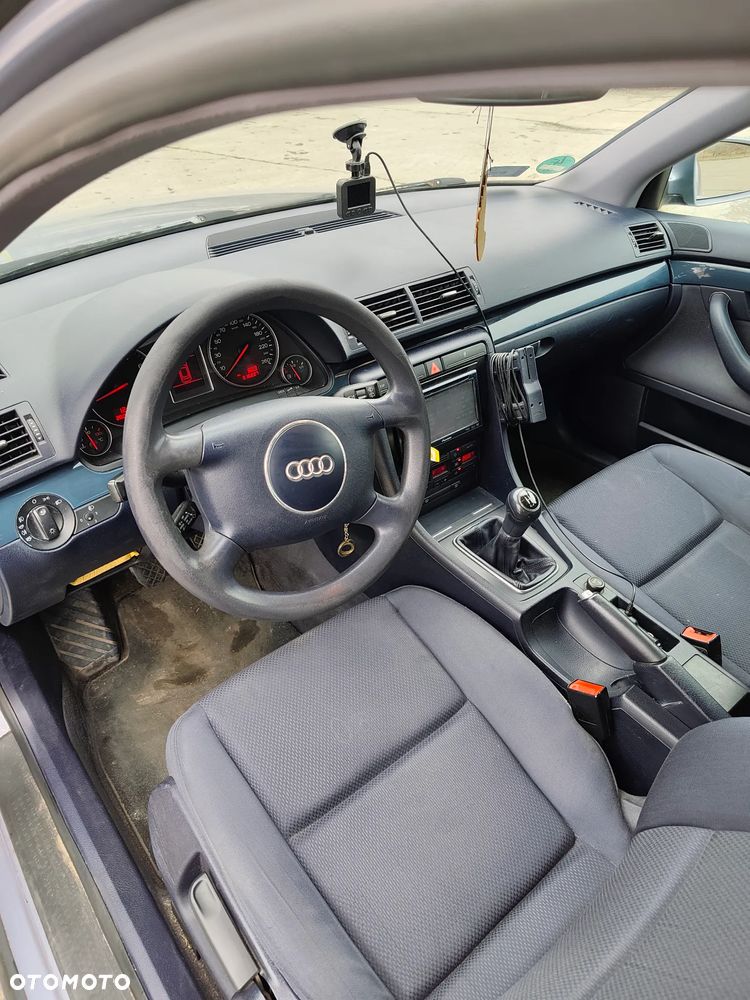 Audi A4 Avant 1.8 T - 6