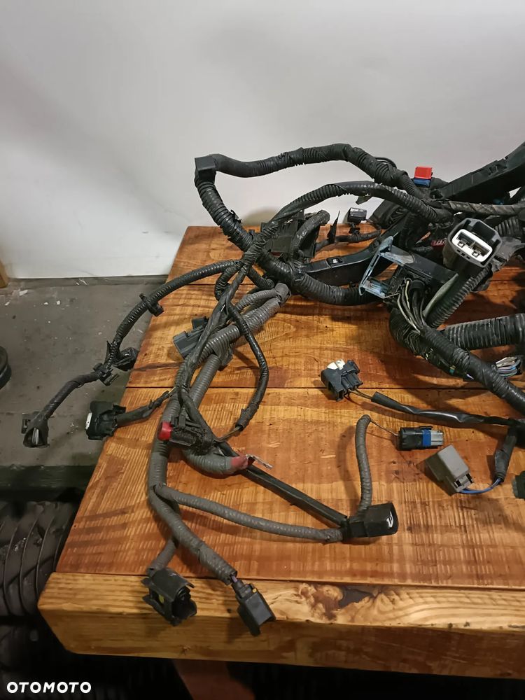 FORD FIESTA MK7 08 r.- 1,6 TDCI instalacja SILNKA wiązka przewodów + - 2