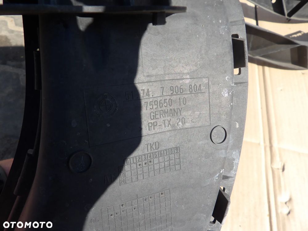 BMW - E82 - WLOT POWIETRZA NA TARCZE - LIFT - M PAKIET - CENA ZA 1 SZT - 7906803  7906804 - 3