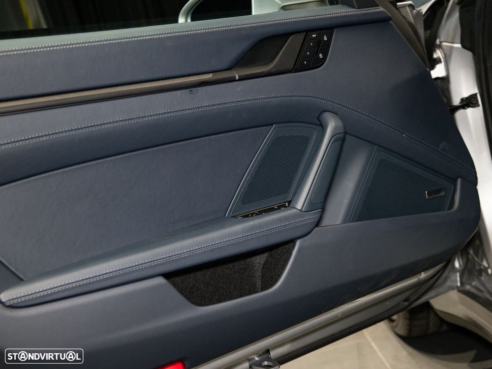 Porsche 911 (992) Carrera 4S PDK - 24